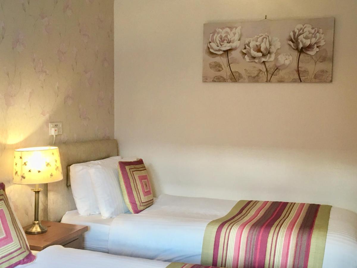 Homagen Bed & Breakfast Roybridge Luaran gambar
